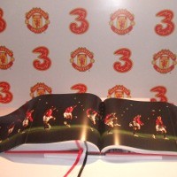 Lembaran Buku MU Mengundang Protes