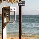 Telkom Bangun 20 Telepon Koin di Ancol