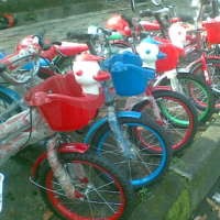 Hemat Ongkos Sekolah dengan Sepeda