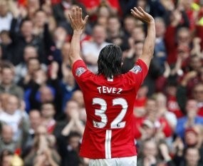 Berbatov Alasan Kepergian Tevez