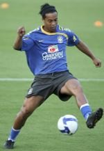 Masih Ada Tempat Buat Dinho di Selecao