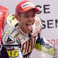 Menang Lagi, Rossi Capai 100