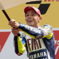 Rossi Belum Puas dengan 100