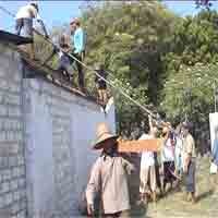 Tempati Tanah Makam, Rumah Saeful Dirobohkan Warga