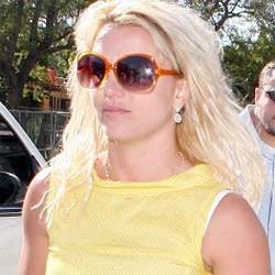Britney Spears Dilamar Pacar Baru?