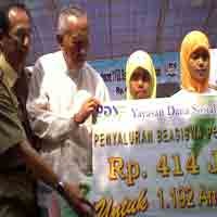 1.192 Anak Terima Beasiswa YDSF