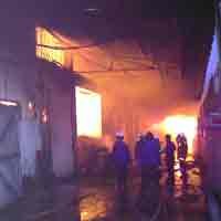 Kebakaran di Pabrik Minyak Goreng Diselidiki Tim Labfor