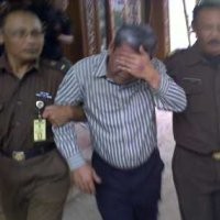 Kejati Jabar Tahan 2 Mantan Direktur Puskud