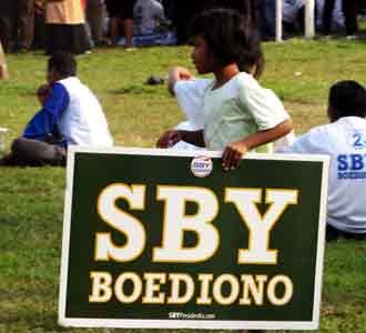 Anak-anak di Kampanye SBY