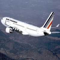 Pesawat Militer & Kapal Prancis Dikerahkan