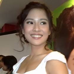 Opick Ingin Gandeng Dian Sastro di Film Perdana