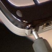 Ponsel Pakai Charger Universal di 2010