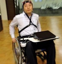 Gerakkan Kursi Roda dengan Kekuatan Pikiran