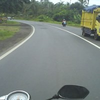 Jalan Rusak di Limo Cinere Cuma Bisa Ngluarin Uneg-uneg 