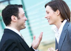 Ketika Cinta Bersemi di Kantor