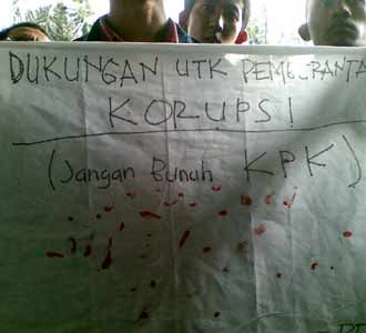 Cap Jempol Darah untuk KPK