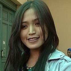 Jessica Iskandar Galau Diputusin Pacar Bule