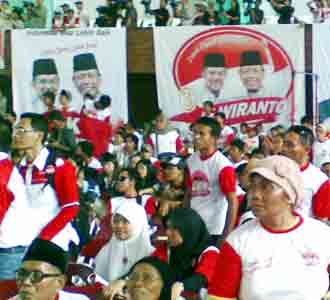 JK Kampanye di GOR Senam DKI