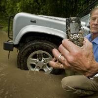 Gajah Gagal Rusak Ponsel Terkuat di Dunia