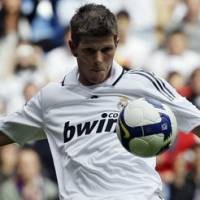 MU: Owen atau Huntelaar?