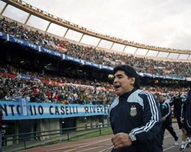 Maradona: Pindahkan Lokasi Argentina vs Brasil