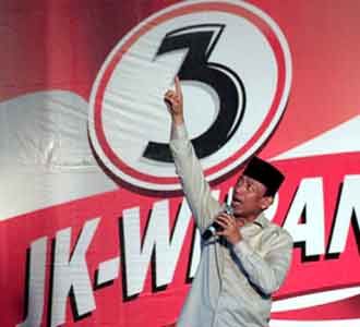 Wiranto Kobarkan Semangat Kebangsaan