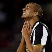 Trezeguet Belum Mau Pulang Kampung