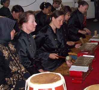Pentas Silat dan Gamelan Bule 