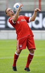 Van Gaal Persilakan Ribery Hengkang