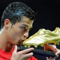 Ronaldo Ingin Sesukses Di Stefano