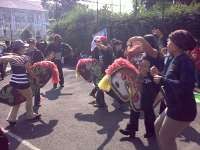 Tolak IMB Hotel Four R, Warga Ciumbuleuit Beraksi Kuda Lumping