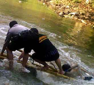 Mayat Mengambang Gegerkan Warga