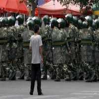 Demonstran Kembali Bentrok dengan Polisi China