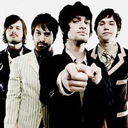 Panic at the Disco Ditinggal Gitaris dan Bassis