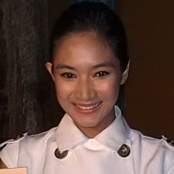 Jarang Ketemu Pacar, Happy Salma Malah Digosipin Nikah