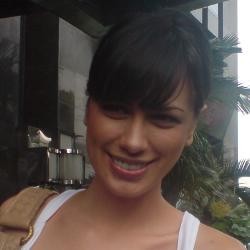 Sophia Latjuba Ingin Ikut Lepas Jenazah Michael Jackson