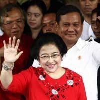 Mega Prabowo akan Berikan Insentif Mobil Hybrid