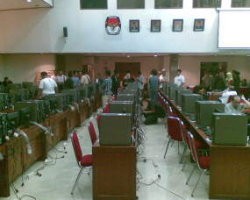 Tim Mega: Bantuan 100 Komputer ke KPU Jangan Dinilai Negatif