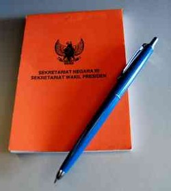 JK dan Pulpen Pilot Model Lawas Favoritnya