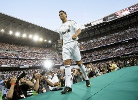 Ronaldo Soal Rivalitas dengan Kaka & Messi