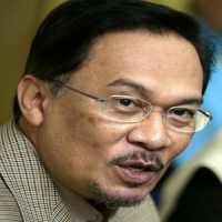 Sidang Kasus Sodomi Anwar Ibrahim Ditunda