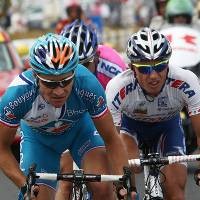 Ngebut, Voeckler Menang