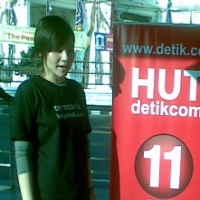 Tere Bikin Surprise di Halte Busway Pasar Baru