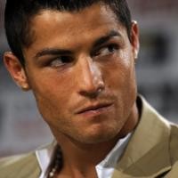 Ronaldo Obral Mobil Mewah