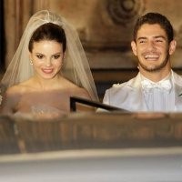 Pato Nikahi Aktris Brasil