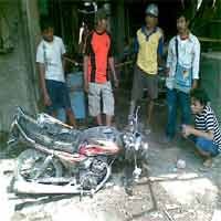 Pabrik Tahu Meledak, Sebuah Motor dan Rumah Rusak Berat