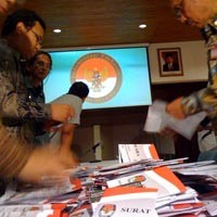 Di Belanda Diawali Suara Tidak Sah Megawati-Prabowo