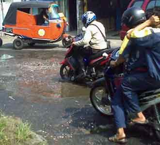 Off Road di Jalan Haji Nawi