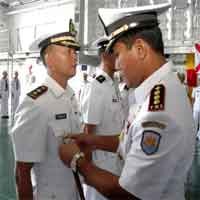 Tiga Komandan Kapal Perang Satfib Koarmatim Berganti