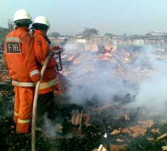Api Lalap Penampungan Kayu